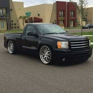 Meet your Posher, Elias